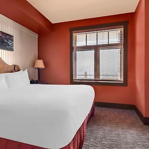 1 Bedroom 1 King Suite Ground Flr